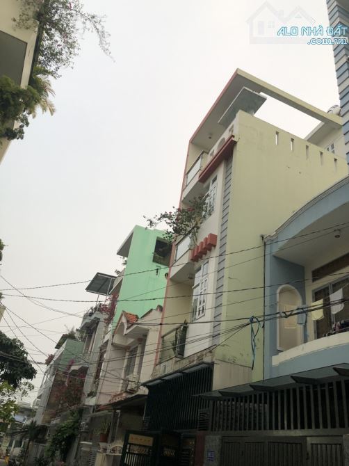 CỰC HIẾM !! BÁN NHÀ 3 TẦNG HẺM XE HƠI VIP Dương Quảng Hàm Gò Vấp chỉ 6 tỷ 500 triệu TL