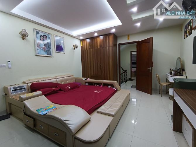 Bán nhà, khu đấu giá Thạch Bàn, 58m² x 5 tâng,  6 tỷ 2 - 1