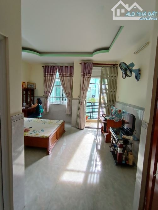 Bán nhà gần khu Bắc Hải, Quận 10 – 4x17, 4 tầng rát đẹp, chỉ 5 tỷ hơn - 1