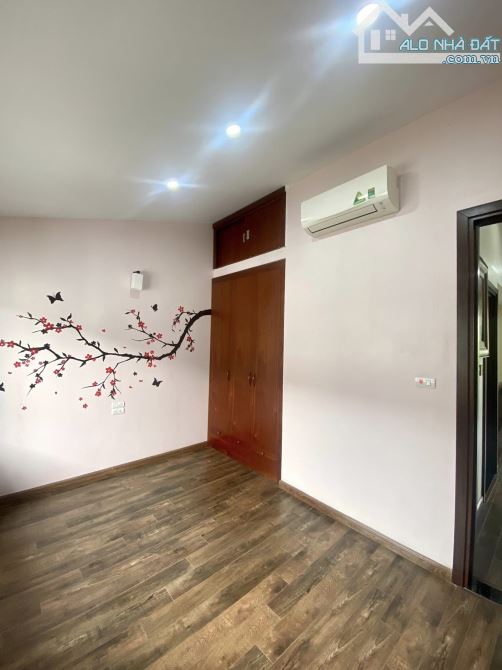 Bán nhà biệt thự gần Ngoại Giao Đoàn ngõ nông sát phố 120m 10,8 tỷ ô tô đỗ cửa - 3