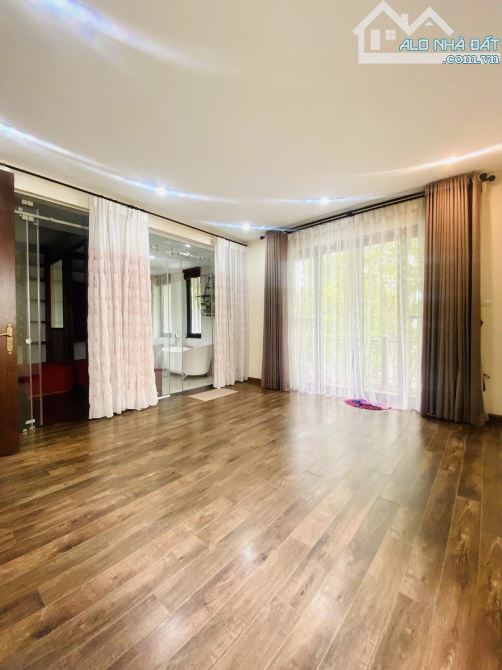 Bán nhà biệt thự gần Ngoại Giao Đoàn ngõ nông sát phố 120m 10,8 tỷ ô tô đỗ cửa - 4