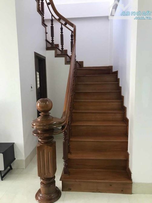 NHÀ ROYAL PARK 2 TẦNG FULL NỘI THẤT, ĐÃ CÓ SỔ - 5,6 TỶ + THƯƠNG LƯỢNG - 4