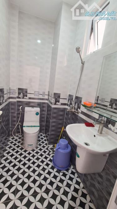 CỰC HIẾM !! BÁN NHÀ 3 TẦNG HẺM XE HƠI VIP Dương Quảng Hàm Gò Vấp chỉ 6 tỷ 500 triệu TL - 7