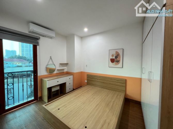 Cho Thuê Nhà Ngõ Cầu Giấy 65M2 X 5T Chia 2P Ô Tô Đỗ Cửa