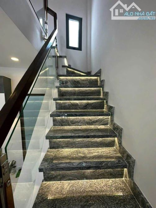 Chủ gửi bán nhà hẻm Q.Tân Bình, P.15 Nguyễn Sỹ Sách 63/ giá 4,1 tỷ/ 42m2 1 lầu - 5