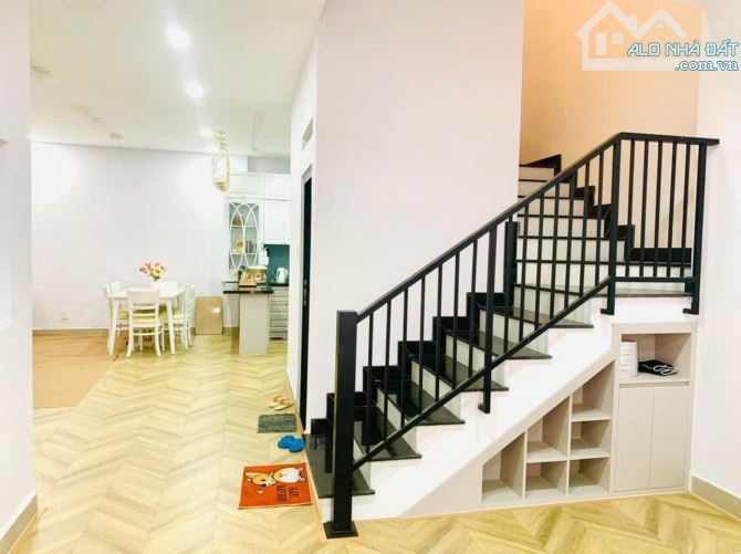 BÁN NHÀ  TRUNG TÂM QUẬN 7,LÂM VĂN BỀN , (80 M2) 2 TẦNG,HẺM RỘNG,GIÁ RẺ, - 1