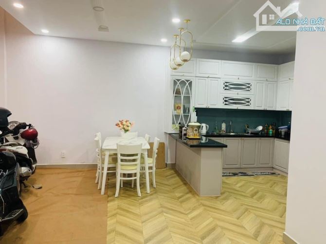 BÁN NHÀ  TRUNG TÂM QUẬN 7,LÂM VĂN BỀN , (80 M2) 2 TẦNG,HẺM RỘNG,GIÁ RẺ, - 2