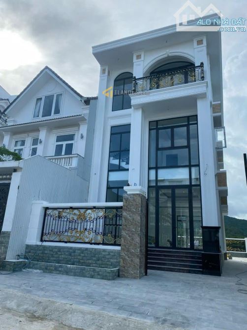 Bán villa mặt tiền dãy D đối diện rừng thông, KQH An Sơn, Phường 4 - 1