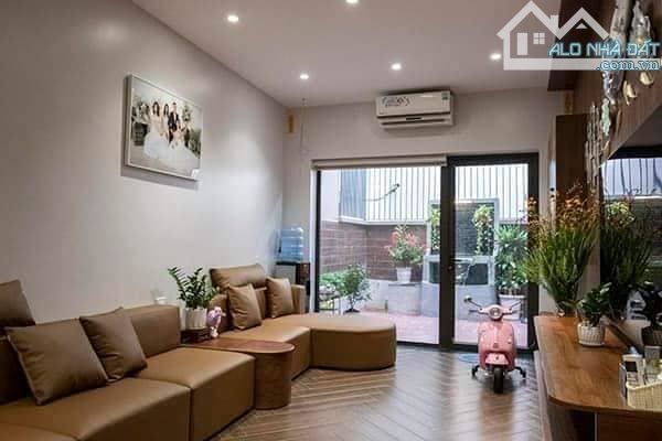 chủ bán nhà SÂN VƯỜN phố NGỌC KHÁNH 40m ra ôtô tránh 66m2 sổ 4T 72m2 Sử Dụng - 2