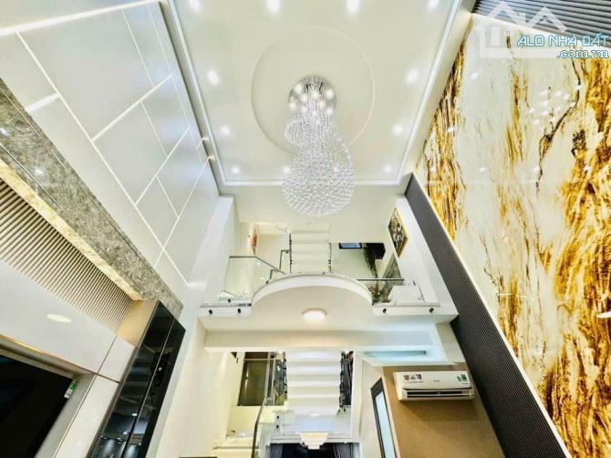 Bán gấp HXH Quang Trung Gò Vấp, nhà mới tặng full nội thất, khu an ninh giá chỉ 7.5 tỷ - 2