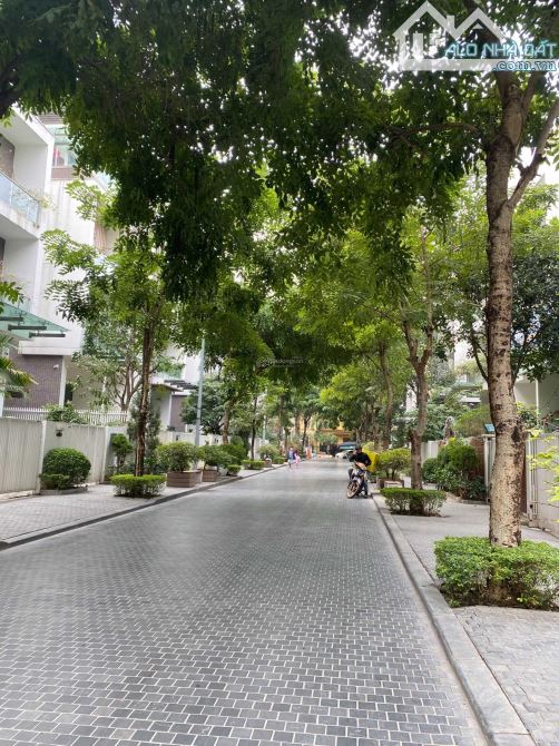 Bán nhà vườn Imperia Garden 143 Nguyễn Tuân, 197m2, mặt tiền 6,5m. giá 5x tỷ - 4