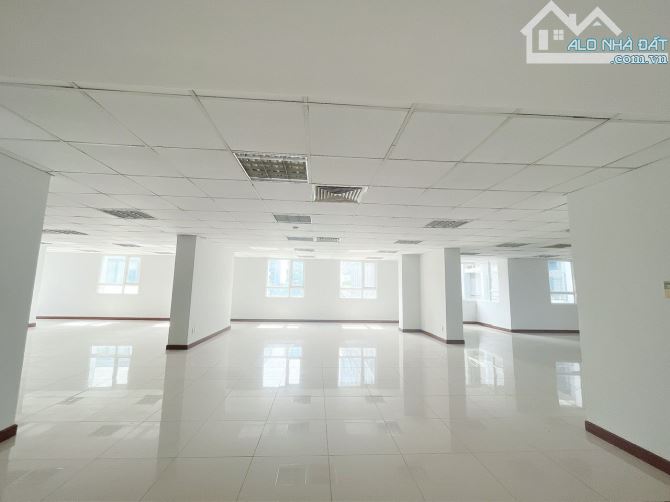 Cho Thuê Văn Phòng Đường Võ Văn Kiệt, Quận 1. DT 1000m2 cắt 500m2 giá chỉ 280k/ - 6