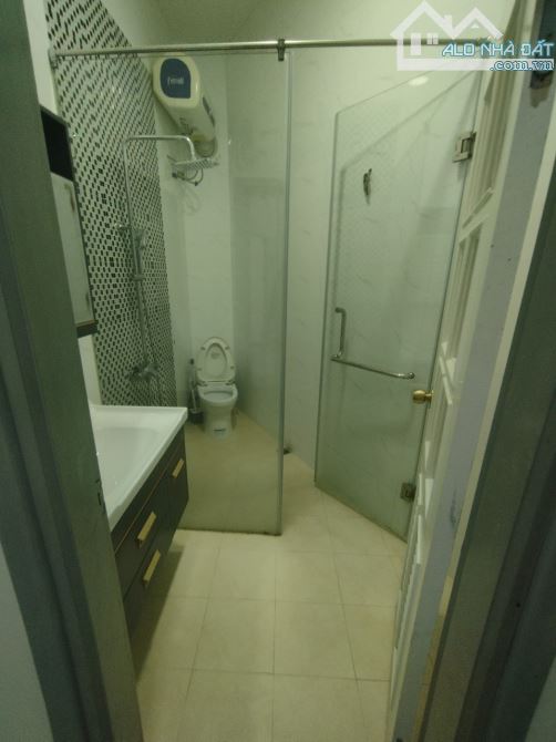 Cho thuê nhà nguyên căn 5 tầng ở Lưu Hữu Phước, Nam Từ Liêm, dt 65m2. Giá 25 triệu - 7