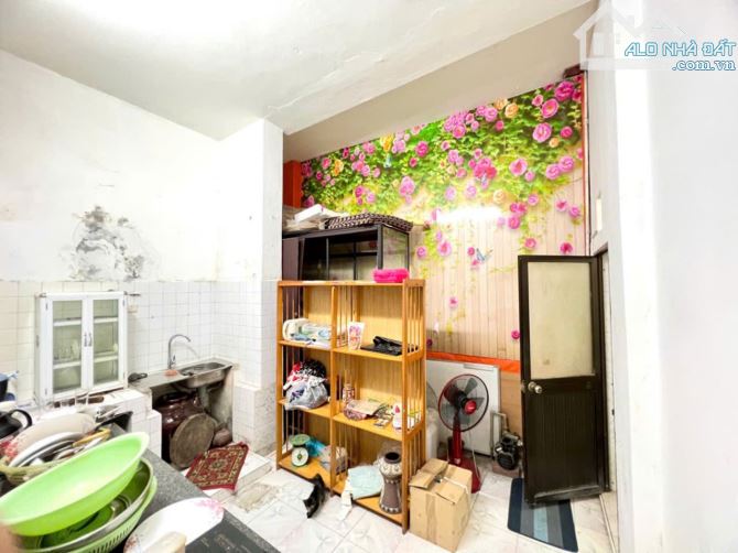Vỉa hè ô tô tránh, Kinh doanh. Bán nhà Thượng Thanh, Long Biên, DT 48m2*5tầng, Giá 9.3 tỷ