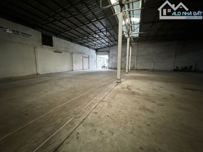 Cho thuê MB kho xưởng 1000m2, 1200m2 gần Ql1A, UB Quận 12