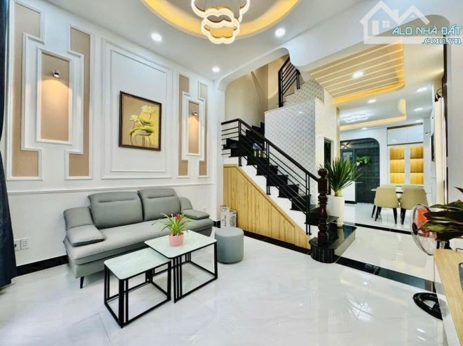 Bán nhà Bùi Thị Xuân, P3 Tân Bình 49m2, HXH, 4 tầng, giá 4,2 tỷ TL