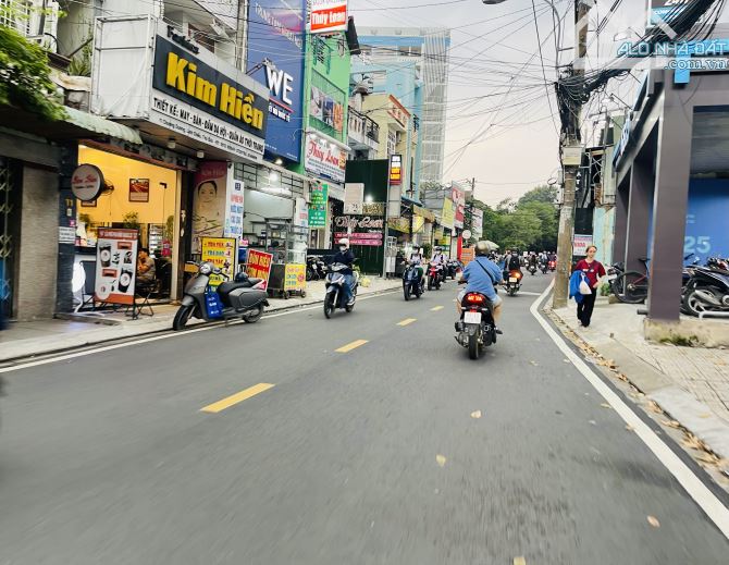 Nợ Bank 11 tỷ 🆘 Toà nhà CHDV 5 tầng mặt tiền đường Chương Dương, Linh Chiểu, Thủ Đức.