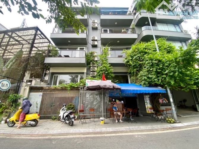 Bán Tòa Apartment Mặt Phố Từ Hoa, Tây Hồ - View Hồ Tây, Mặt Tiền 11.3m, Giá 190 Tỷ