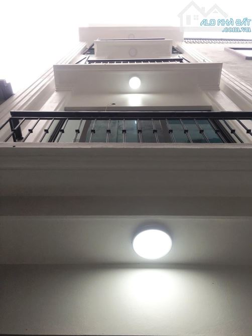 Bán nhà Phố Xuân Đỉnh, Cạnh CV Hoà Bình, ÔTô Cách Nhà 10m2, Sân chơi Cạnh Nhà, Giá 6.35 Tỷ