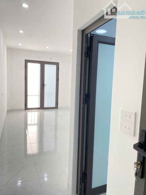 BÁN NHÀ RIÊNG NGÕ 126 VĨNH HƯNG, 31M2, 3PN,GIÁ 4TỶ - 1