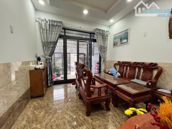 Bán nhà 3 tầng đẹp giá rẻ tại hẻm ô tô Phước Long, Nha Trang - 2