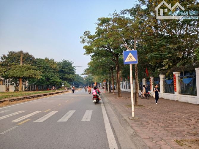 Vỉa hè ô tô tránh, Kinh doanh. Bán nhà Thượng Thanh, Long Biên, DT 48m2*5tầng, Giá 9.3 tỷ - 3