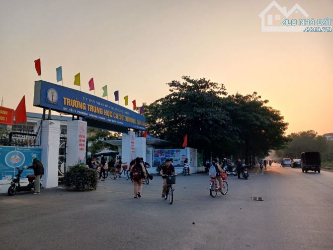 Vỉa hè ô tô tránh, Kinh doanh. Bán nhà Thượng Thanh, Long Biên, DT 48m2*5tầng, Giá 9.3 tỷ - 4