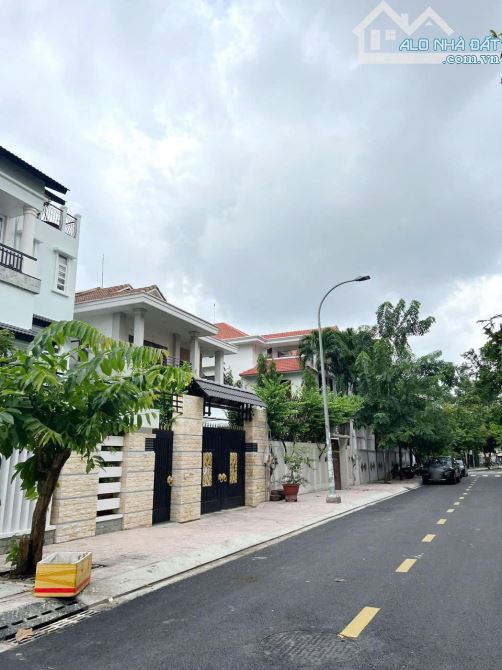 BÁN  nhà đất ở khu VIP nhất quận 8, khu biệt thự cao cấp ngay trung tâm hành chính Quân 8 - 5