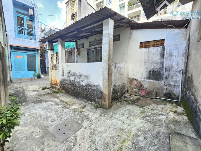 Phú Nhuận - Phan Đăng Lưu nhà nát 71m2 CN ngang gần 6m nhỉnh 5 tỷ - 5