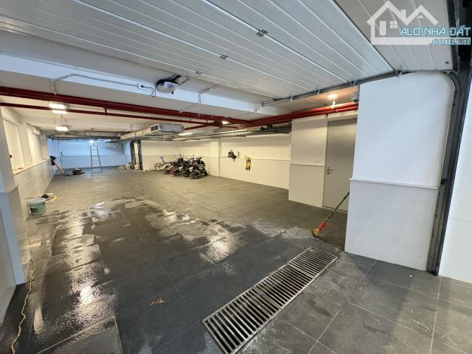 TÒA VĂN PHÒNG Ở PHỐ NGHĨA ĐÔ - CGIẤY 81M2*7T*7M, THÔNG SÀN THANG MÁY , KINH DOANH TỐT - 6