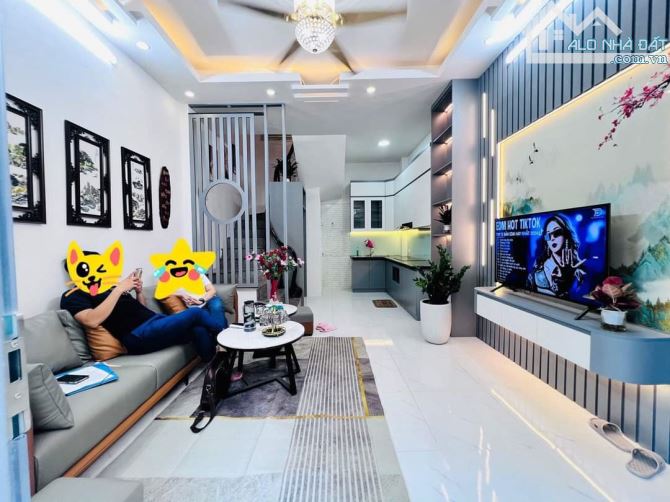 HOA HẬU ĐẸP MỸ ĐÌNH - Ô TÔ ĐỖ CỔNG - 3 THOÁNG ĐẸP Ở NGAY- 42Mx5T - GIÁ 8.x TỶ.