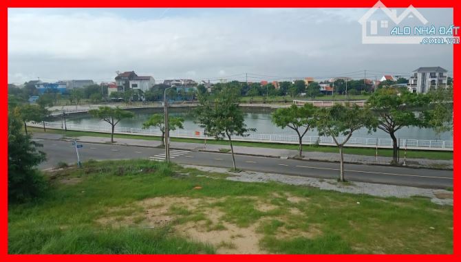 Chuyển nhượng Lô đất 2800m2 3 mặt tiền đường Tôn Đức Thắng Thành phố Hội An Quảng Nam