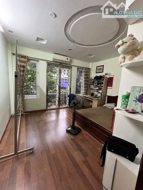 BÁN NHÀ MAI ĐỘNG- HOÀNG MAI, 204 M2, 2 TẦNG, MẶT TIỀN 16 M, GIÁ RA LỘC 30 TỶ.