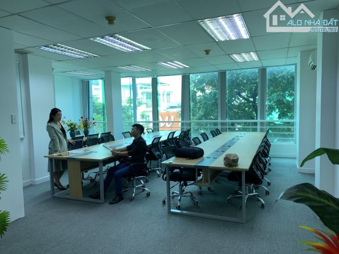 Cho Thuê Văn Phòng Quận Bình Thạnh Quanh Khu D, 85m2- 120m2, View Kính 2MT