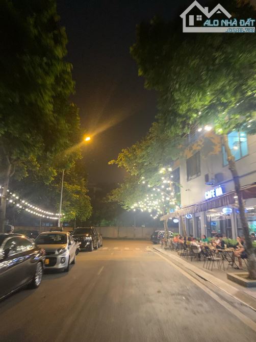 HIẾM ĐẸP 1 CĂN DUY NHẤT HỒNG TIẾN 75M-5 TẦNG -5,5MT. 19,5 TỶ GARA 7 CHỖ NGÕ THÔNG TỨ HƯỚNG