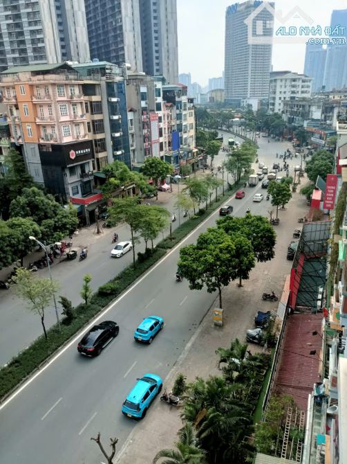 Bán tòa văn phòng 6 tầng mặt phố, 2 thang máy, vỉa hè kinh doanh sầm uất. 610m2 Giá TT