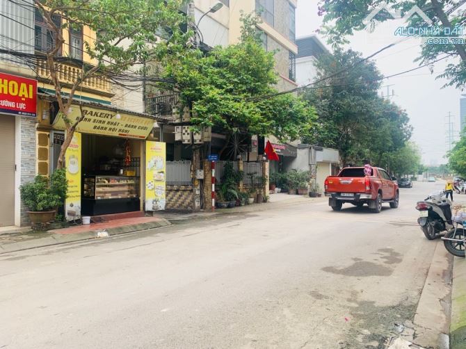 MẶT NGÕ Ô TÔ TRÁNH KINH DOANH VỈA HÈ TƯƠNG LAI MP AN DƯƠNG VƯƠNG TÂY HỒ 110M2 MT 5M 21 TỶ.
