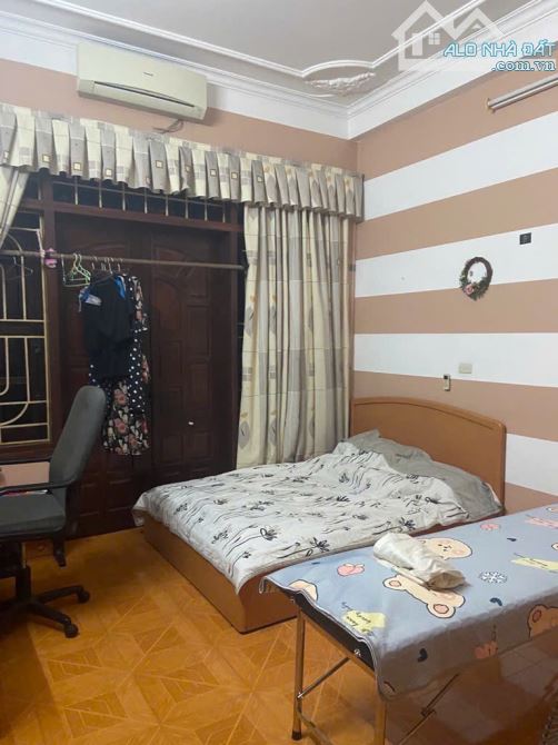 HOÀNG QUỐC VIỆT  55M2  MT4  GIÁ 15.5  TỶ , OTO, KINH DOANH, VỈA HÈ - 1