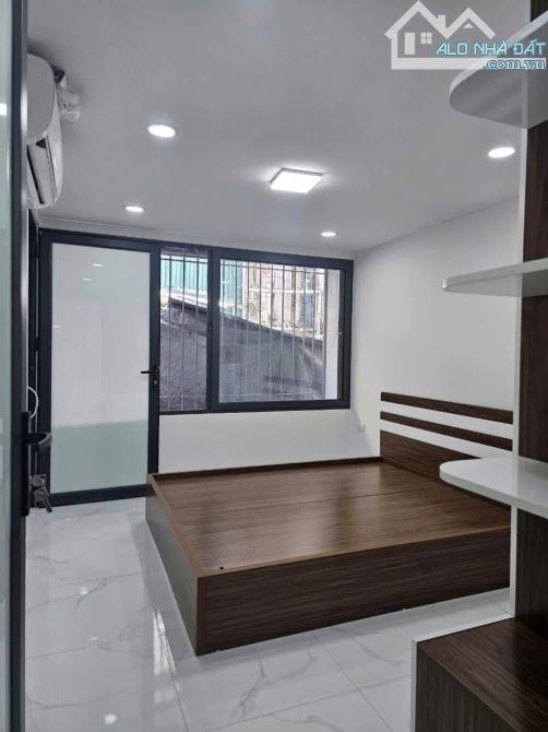 (HIẾM) Bán Nhà Tập thể Thành Công, 100m2, 3pn, Tầng 2, giá 4.3 tỷ - 1