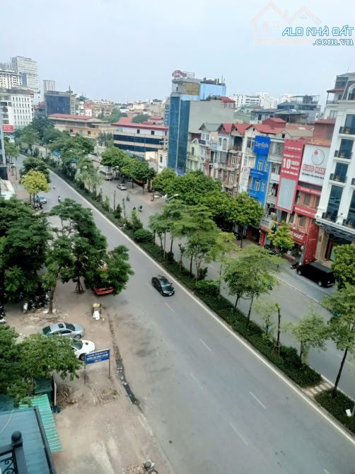 Bán tòa văn phòng 6 tầng mặt phố, 2 thang máy, vỉa hè kinh doanh sầm uất. 610m2 Giá TT - 1