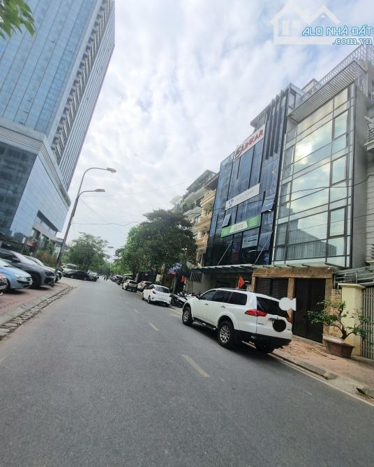 BÁN NHÀ KHU LIÊN CƠ -8 SỞ BAN NGÀNH- NGÕ 655 LẠC LONG QUÂN VỈA HÈ 4M- Ô TÔ TẢI TRÁNH - 2