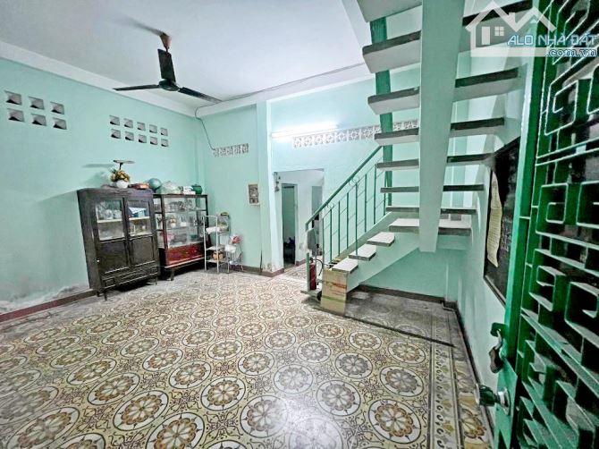 Mặt tiền hẻm 219 Tạ Quang Bửu 6x47 nở hậu 30 DT 674m2 chỉ 60 tỷ - 2
