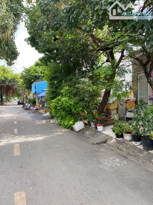 Bán đất Góc 2MT Khu Compound Nguyễn Văn Hưởng,Thảo Điền, Quận 2, 1.058m2 Full thổ cư 150tr - 2