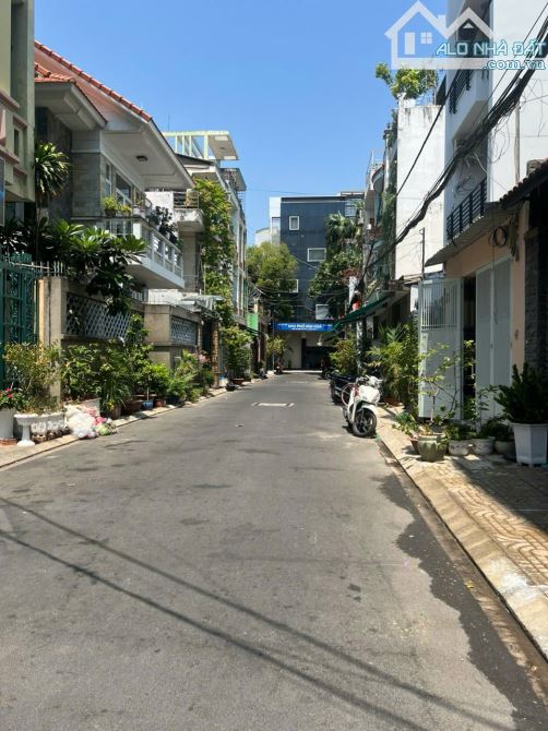 Hẻm VIP 8m thông Nguyễn Hậu - P.Tân Thành - DT : 8x14m - 3 lầu st - Giá 17.2 tỷ TL - 2