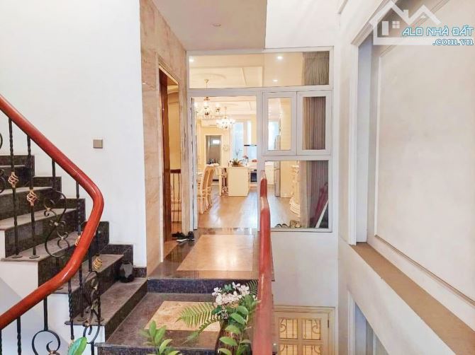 BÁN NHÀ MẶT PHỐ MINH KHAI - DƯƠNG VĂN BÉ 5T Lô góc KD Đỉnh 76m2 25 tỷ