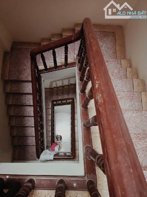 PHỐ NGUYÊN HỒNG 62M2  MT4.5  GIÁ 23.8 TỶ ,  OTO, NHÀ DÂN, VỈA HÈ, KINH DOANH - 3