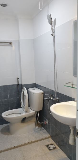 Gấp bán nhà Phú Nhuận, dt 80m2, 5 tầng, giá 12 tỷ, gần Mặt phố Phan Xích Long. - 4