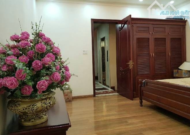 BÁN NHÀ KHU LIÊN CƠ -8 SỞ BAN NGÀNH- NGÕ 655 LẠC LONG QUÂN VỈA HÈ 4M- Ô TÔ TẢI TRÁNH - 8