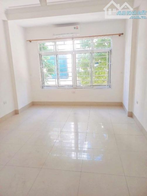 Bán nhà liền kề La Khê Hà Đông dt:52m2 Kinh Doanh tốt, Phân Lô Vỉa Hè Ô Tô Tránh giá 11,75 - 5