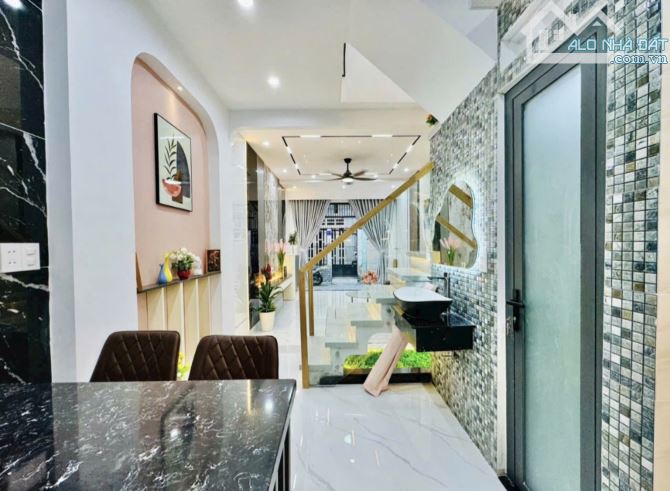 Bán nhà mới Cầu Giấy, 46m2, chủ tặng full nội thất giá bán 8,3 tỷ - 5
